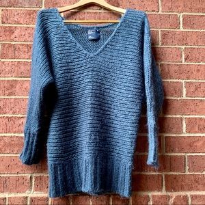 American Eagle Women’s Navy Slouchy Sweater